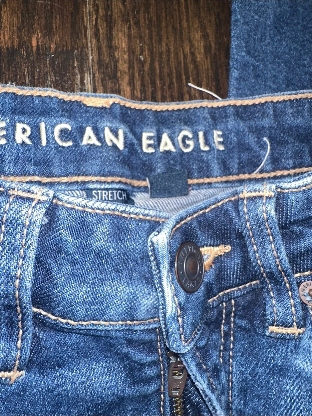 American Eagle Outfitters MOM jeans size 2 xlong